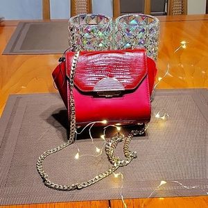 BCBGMAXAZRIA SHOULDER BAG